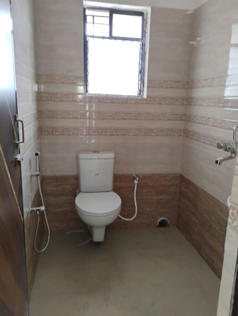Bathroom, nayabad 3 Bedroom 1089 Sq.Ft. Builder Floor In Nayabad Kolkata 10325325