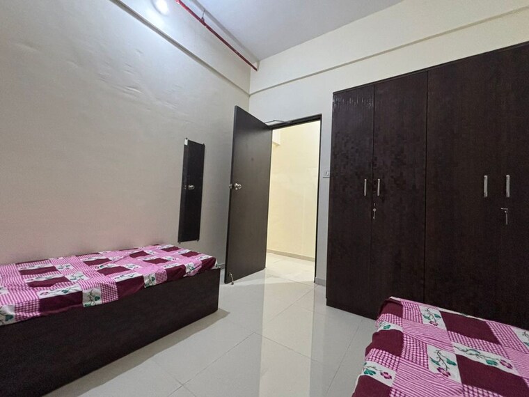 Bedroom, goregaon west Pg For Girls In Goregaon West 10325340