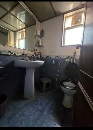 Team Area in 1 BHK Apartment at Samrin Heritage, Panch Pakhadi – for Rent