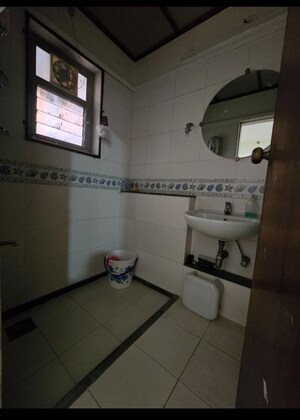 Bathroom in 3 BHK Apartment at Kamal Apartment Teen Hath Naka, Louis Wadi – for Rent