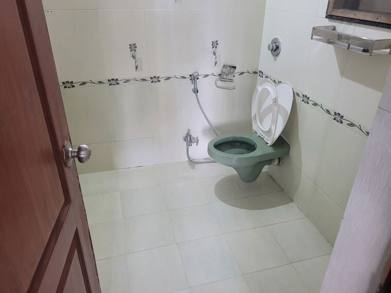 Bathroom, rohan-10-kasturkunj 4 Bedroom 2200 Sq.Ft. Apartment In Ashok Nagar Pune 10325373