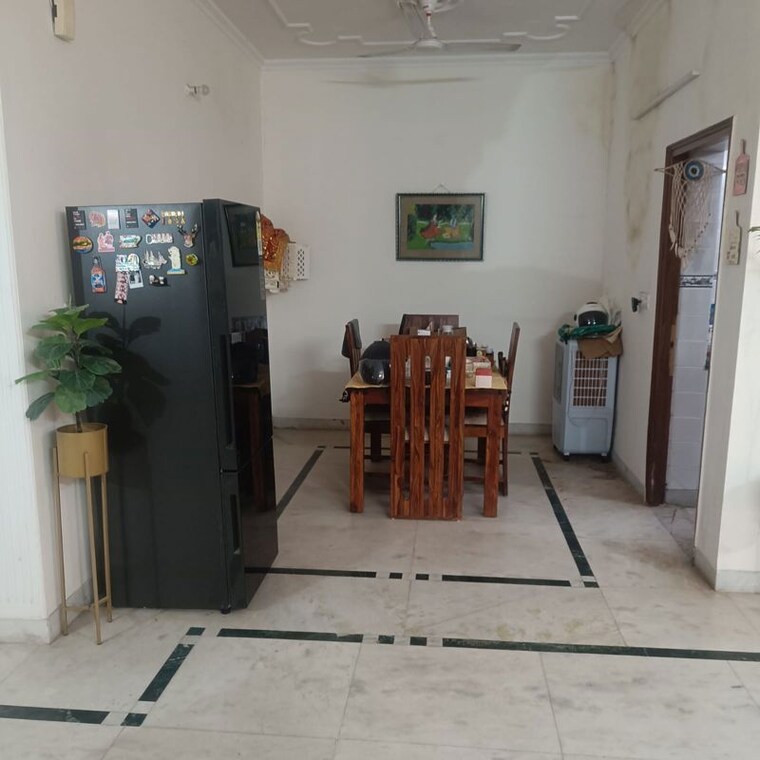 Dining area, sector 15 2 Bedroom 1800 Sq.Ft. Builder Floor In Sector 15 Gurgaon 10325387