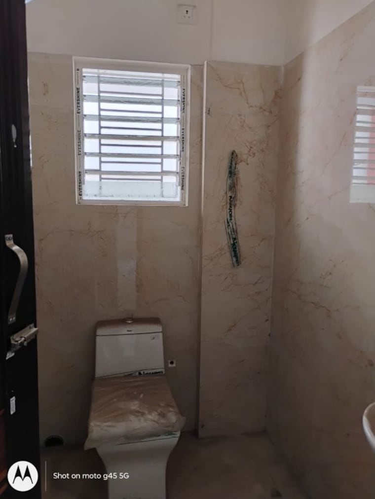 Bathroom, mukundapur 2 Bedroom 780 Sq.Ft. Builder Floor In Mukundapur Kolkata 10325402