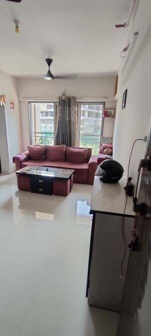 Team Area in 2 BHK Apartment at Praful CHS, Kandivali West – for Rent