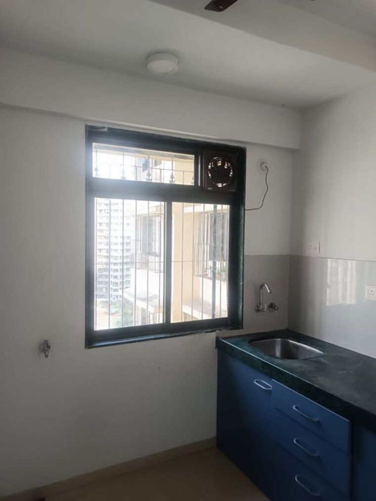 Room, highland-pearl 1 Bedroom 400 Sq.Ft. Apartment In Thane West Thane 10325444