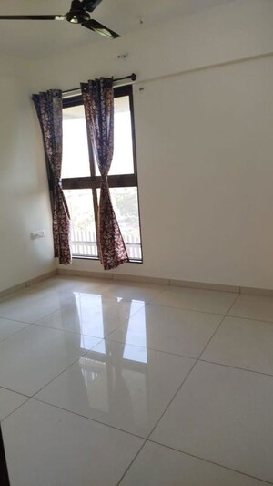 Master Bedroom in 3 BHK Apartment at Sheth Vasant Oasis, Andheri East – for Rent