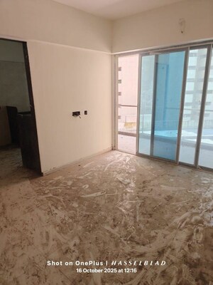 Master Bedroom in 1 BHK Apartment at Gauri Excellency, Kandivali West – for Rent