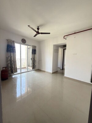 1 BHK Apartment For Rent in Puranik City, Kasarvadavali