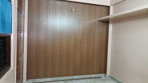 Room in 1 BHK Builder Floor at Supertech Shopprix Mall Vaishali, Vaishali Sector 5 – for Rent