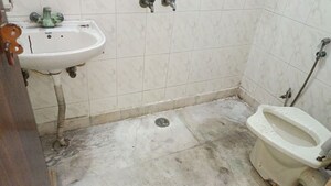 Bathroom in 1 BHK Builder Floor at Supertech Shopprix Mall Vaishali, Vaishali Sector 5 – for Rent