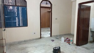Room in 1 BHK Builder Floor at Supertech Shopprix Mall Vaishali, Vaishali Sector 5 – for Rent