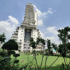 3.5 BHK + Servant Room Apartment For Sale in Saan Verdante