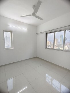 1 BHK Apartment For Rent in Omkar Signet