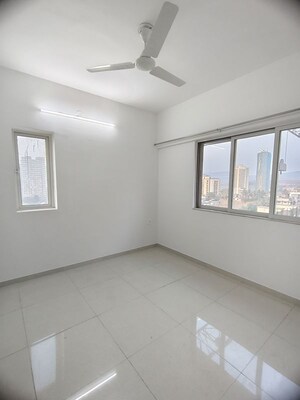 1 BHK Apartment For Rent in Omkar Signet, Malad East