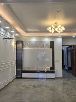 Room in 1 RK Builder Floor at Kohli One Malibu Town Plot, Sector 47 – for Rent