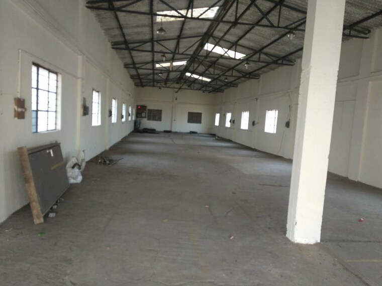  Parking, mohmmadpur jharsa Commercial Warehouse 2500 Sq.Ft. In Mohmmadpur Jharsa Gurgaon 10325569