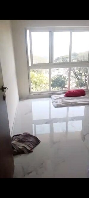 Room in 2 BHK Apartment at Marol – for Rent