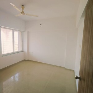 Room in 2 BHK Apartment at Singad Kondwa – for Sale