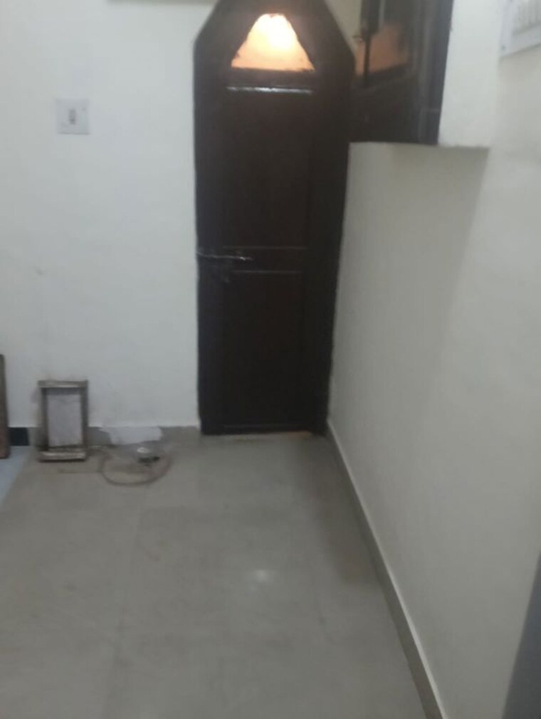 Room, aliganj 1 Bedroom 1000 Sq.Ft. Independent House In Aliganj Lucknow 10325620
