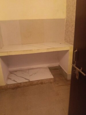 Bathroom in 1 BHK Independent House at Aliganj – for Rent