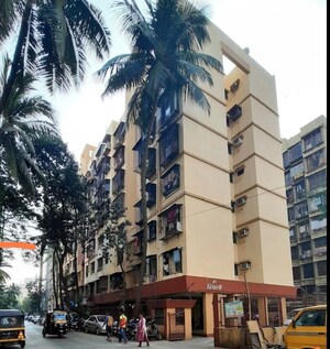 2 BHK Apartment For Rent in Deepali CHS, Andheri West