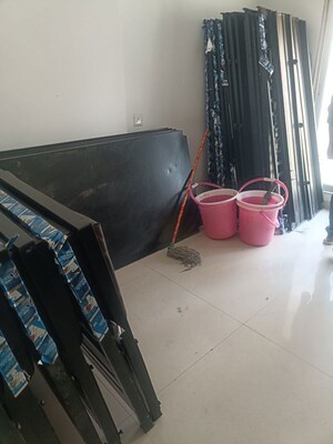 Furnished Amenities in 2 BHK Apartment at Avant Hillway, Goregaon East – for Rent