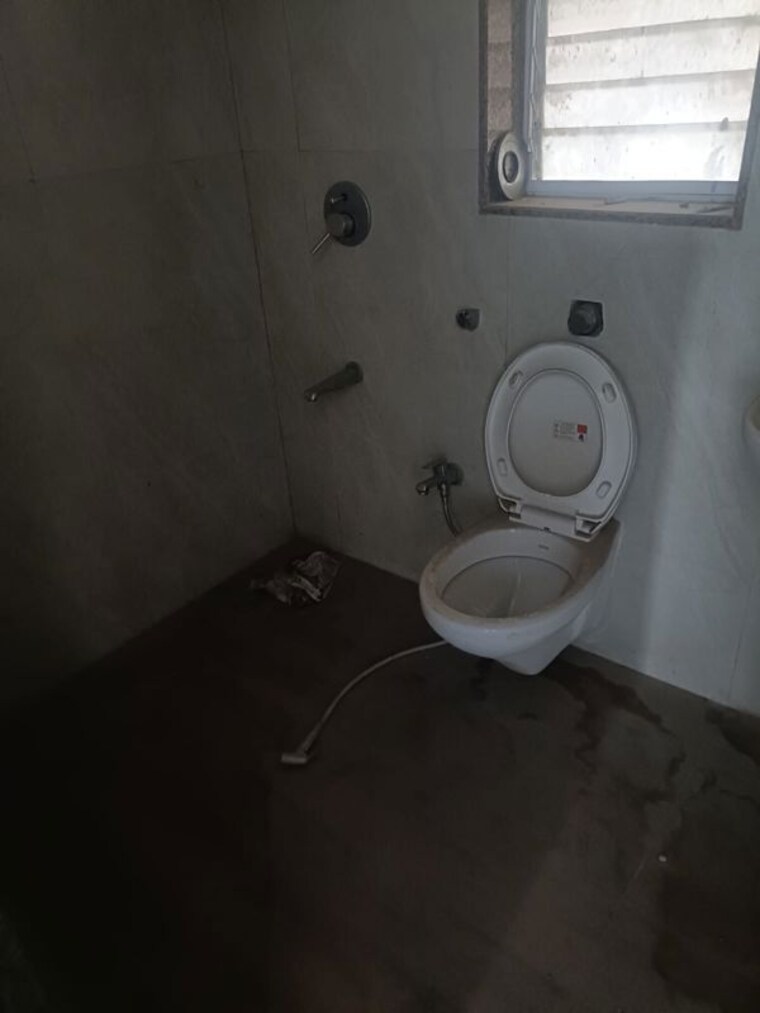 Bathroom, avant-hillway 2 Bedroom 1200 Sq.Ft. Apartment In Goregaon East Mumbai 10325652