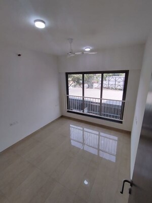 Room in 2 BHK Apartment at Mahindra Alcove, Chandivali – for Rent