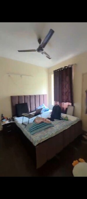 Bedroom in 2 BHK Builder Floor at Sector 51 – for Rent