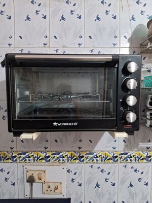 Furnished Amenities in 1 RK Apartment at Kalina Sangam CHS, Santacruz East – for Rent