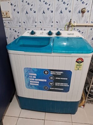 Team Area in 1 RK Apartment at Kalina Sangam CHS, Santacruz East – for Rent