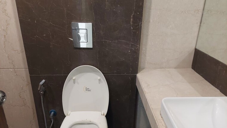 Bathroom, lodha-eternis 2 Bedroom 848 Sq.Ft. Apartment In Andheri East Mumbai 10325710