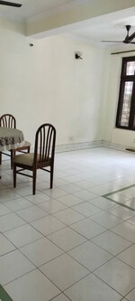 2 BHK 240 Sq.Yd. Builder Floor in South City 1