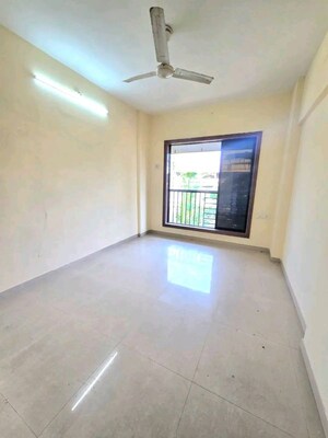 Room in 2 BHK Apartment at Jeevdani Oakwood, Nalasopara West – for Rent