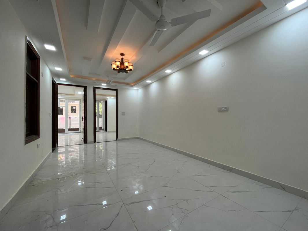 2 BHK + Servant Room,Extra Room Apartment For Rent in Chattarpur