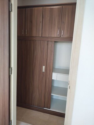 Furnished Amenities in 3 BHK Apartment at Lodha Gardenia, Wadala – for Rent