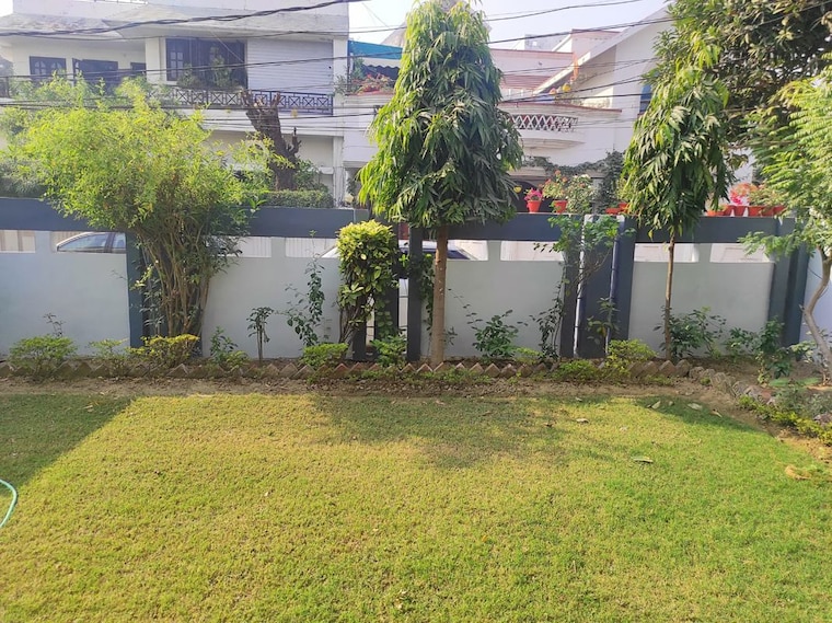 Garden, niralanagar 6+ Bedroom 7000 Sq.Ft. Villa In Niralanagar Lucknow 10325786