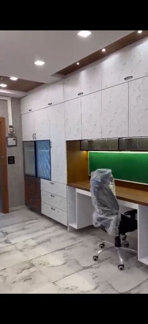  Office Space For Sale in Vipul Plaza Faridabad, Sector 81