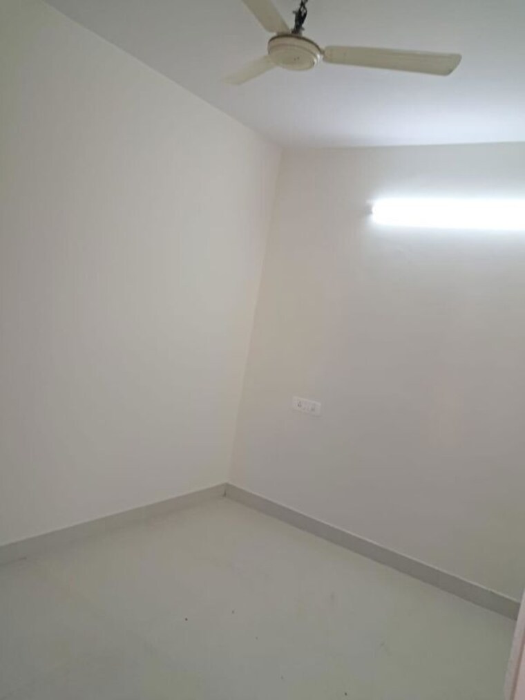 Room, iti layout 1 Bedroom 400 Sq.Ft. Builder Floor In Iti Layout Bangalore 10325917