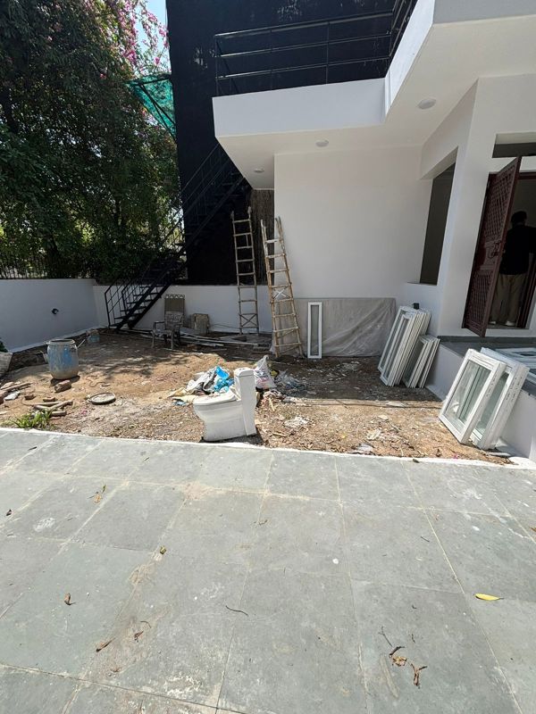 3 BHK + Servant Room 3000 Sq.Ft. Villa in RWA Apartments Sector 61