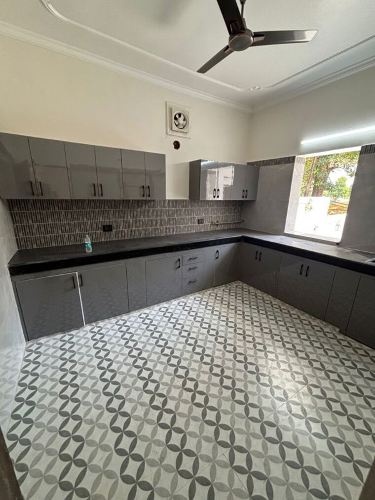 Kitchen, rwa-apartments-sector-61 3 Bedroom 3000 Sq.Ft. Villa In Sector 61 Noida 10325932