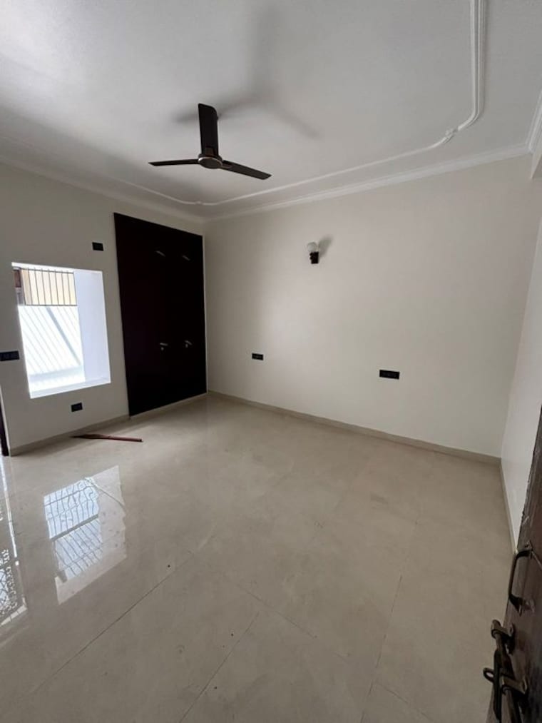 Room, rwa-apartments-sector-61 3 Bedroom 3000 Sq.Ft. Villa In Sector 61 Noida 10325932