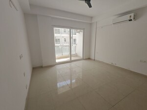 Room in 4 BHK Apartment at SS Linden, Sector 84 – for Rent