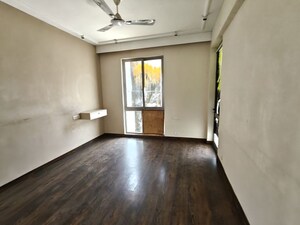 Furnished Amenities in 3 BHK Apartment at Vatika City Homes, Sector 83 – for Rent