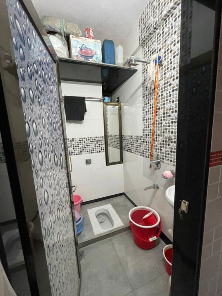 Bathroom, nerul 2.5 Bedroom 1000 Sq.Ft. Apartment In Nerul Navi Mumbai 10287871