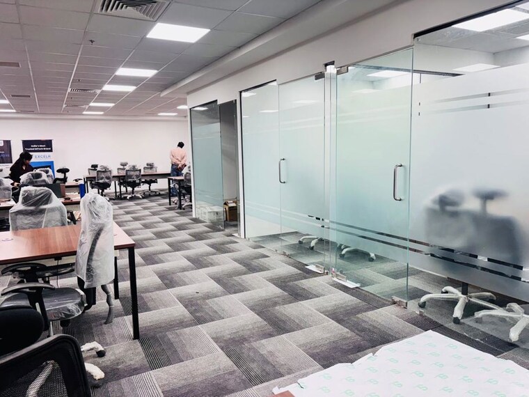 Gym, arv-park Commercial Office Space 2250 Sq.Ft. In Sector 63 Noida 10325962