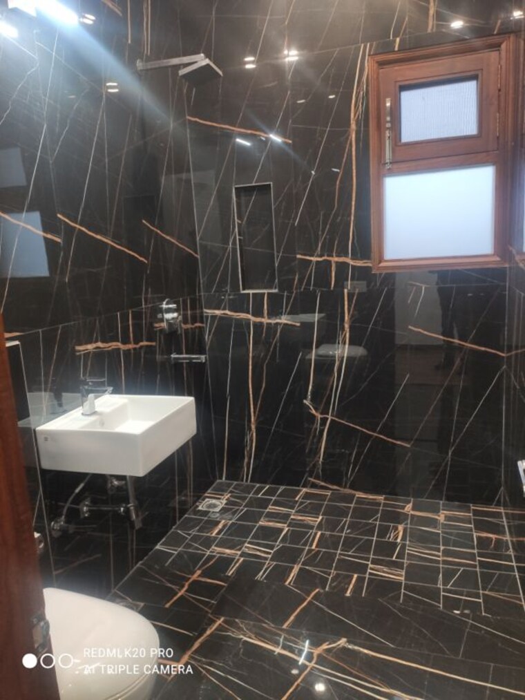 Bathroom, virat nagar 5 Bedroom 2000 Sq.Ft. Independent House In Virat Nagar Panipat 10325961