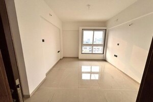 Master Bedroom in 2 BHK Apartment at Pristine Allure, Kharadi – for Rent