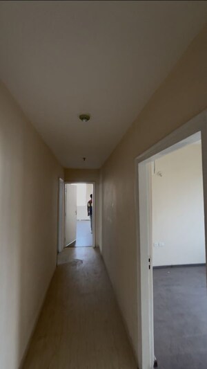 Room in 4 BHK Apartment at Paras Dews, Sector 106 – for Rent