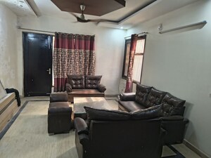 Living Room in 1 RK Builder Floor at Builder Floor, Sector 28 – for Rent